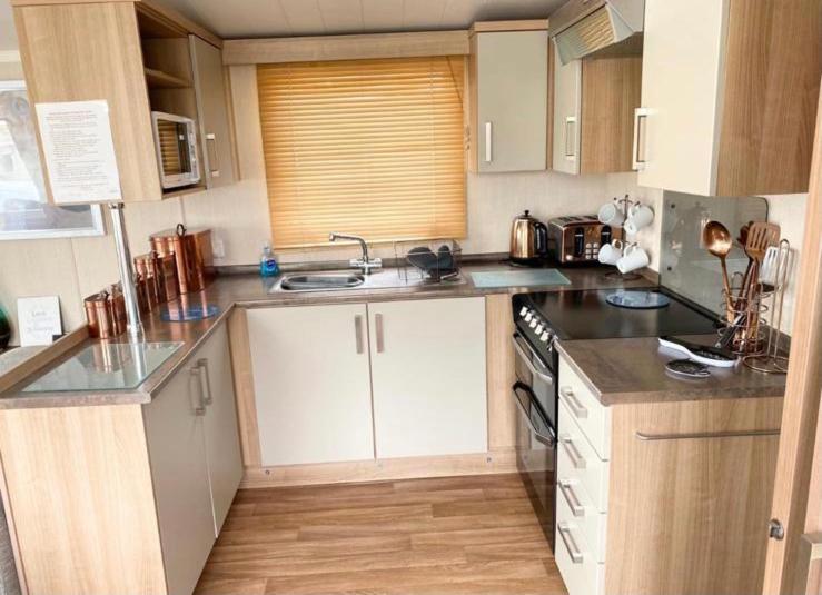 Blackpool Caravans Marton Mere Exterior foto